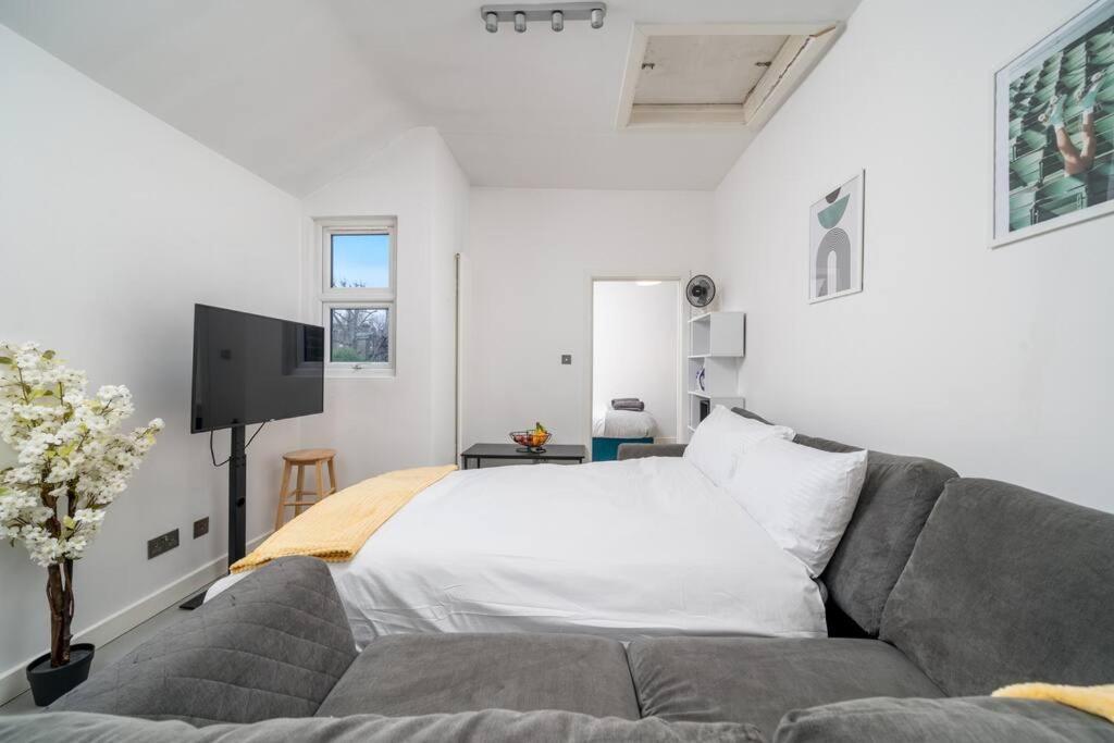 New 3Bed Stylish Apartment With Amazing Transport Londres Extérieur photo