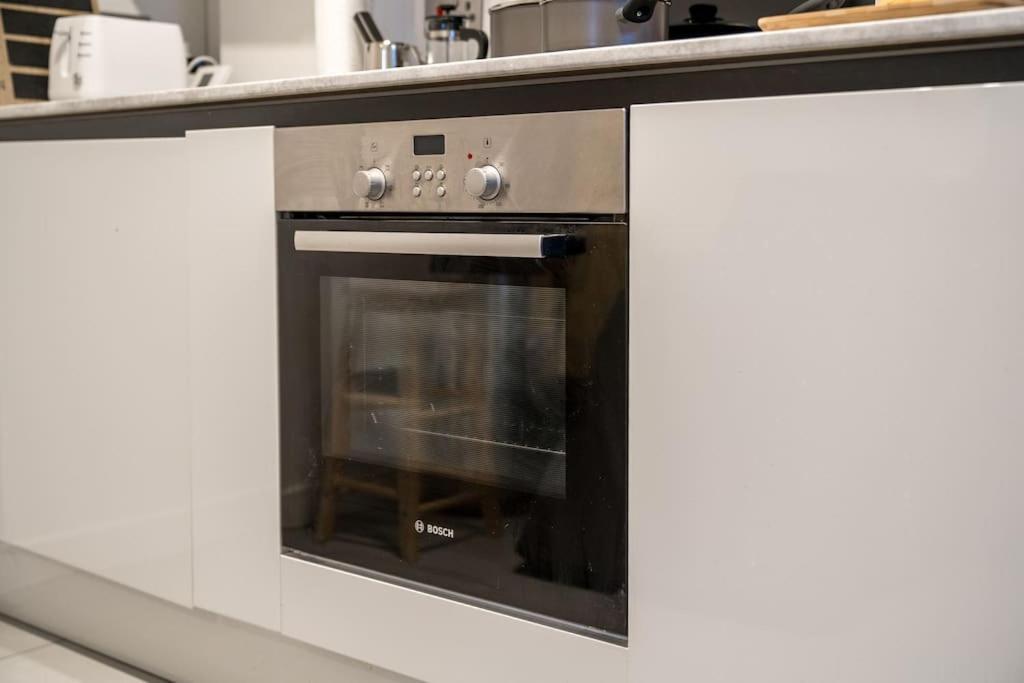New 3Bed Stylish Apartment With Amazing Transport Londres Extérieur photo